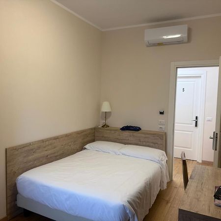 Guesthouse Central Station Group - Via Ponte Seveso 18 Milano Dış mekan fotoğraf