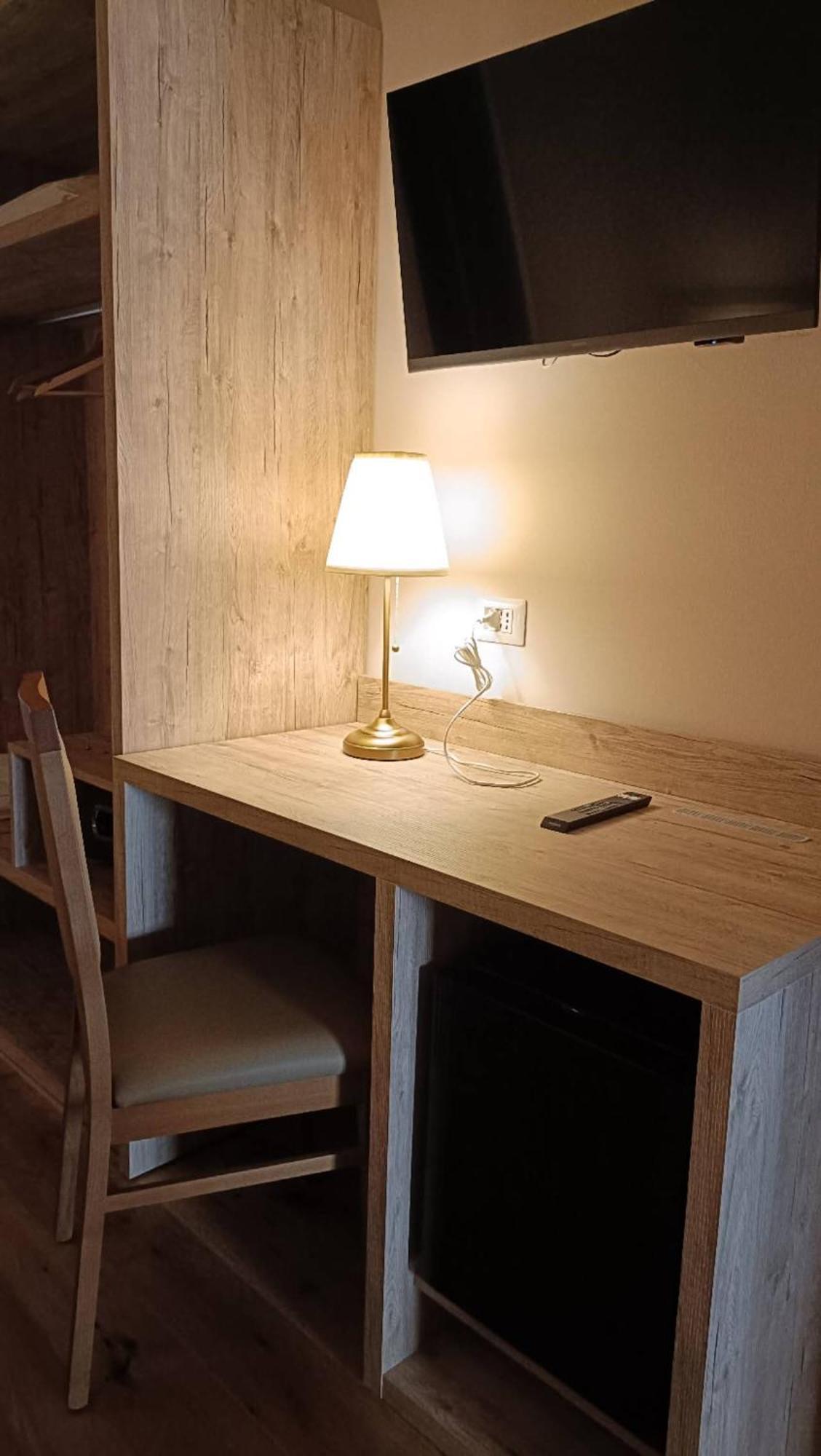 Guesthouse Central Station Group - Via Ponte Seveso 18 Milano Dış mekan fotoğraf