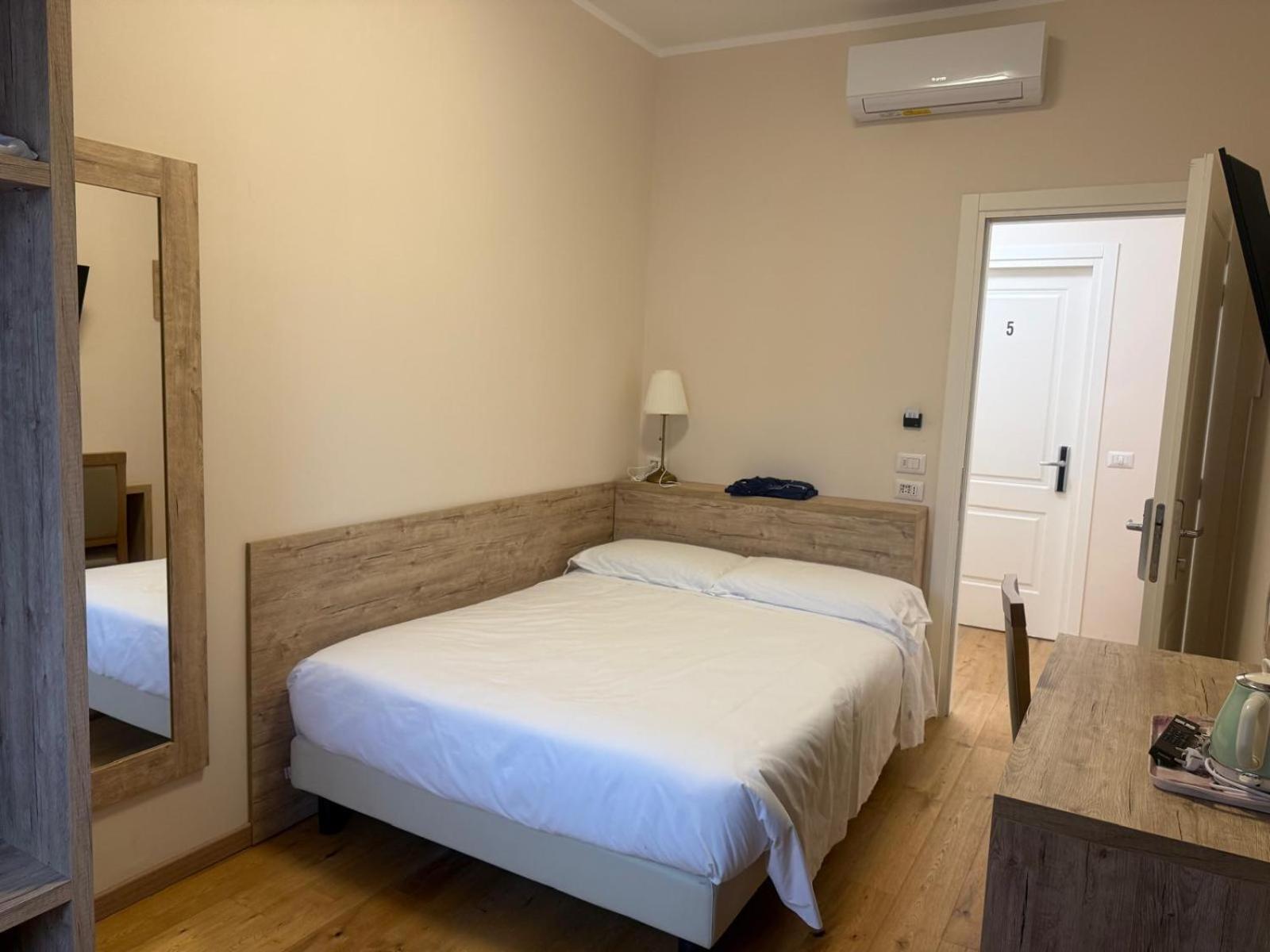 Guesthouse Central Station Group - Via Ponte Seveso 18 Milano Dış mekan fotoğraf